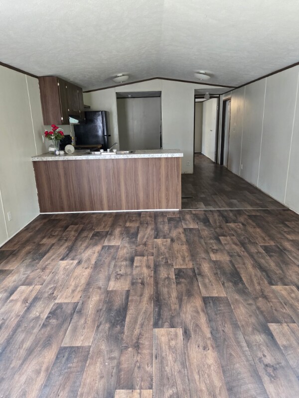 Foto del edificio - 511 Mammoth Dr