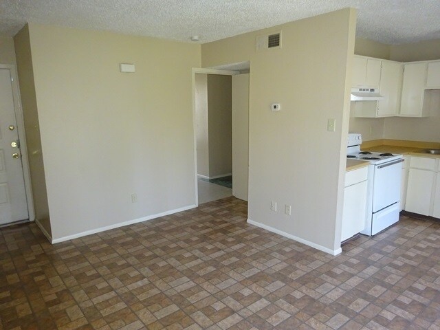Building Photo - 300 Moursund Blvd