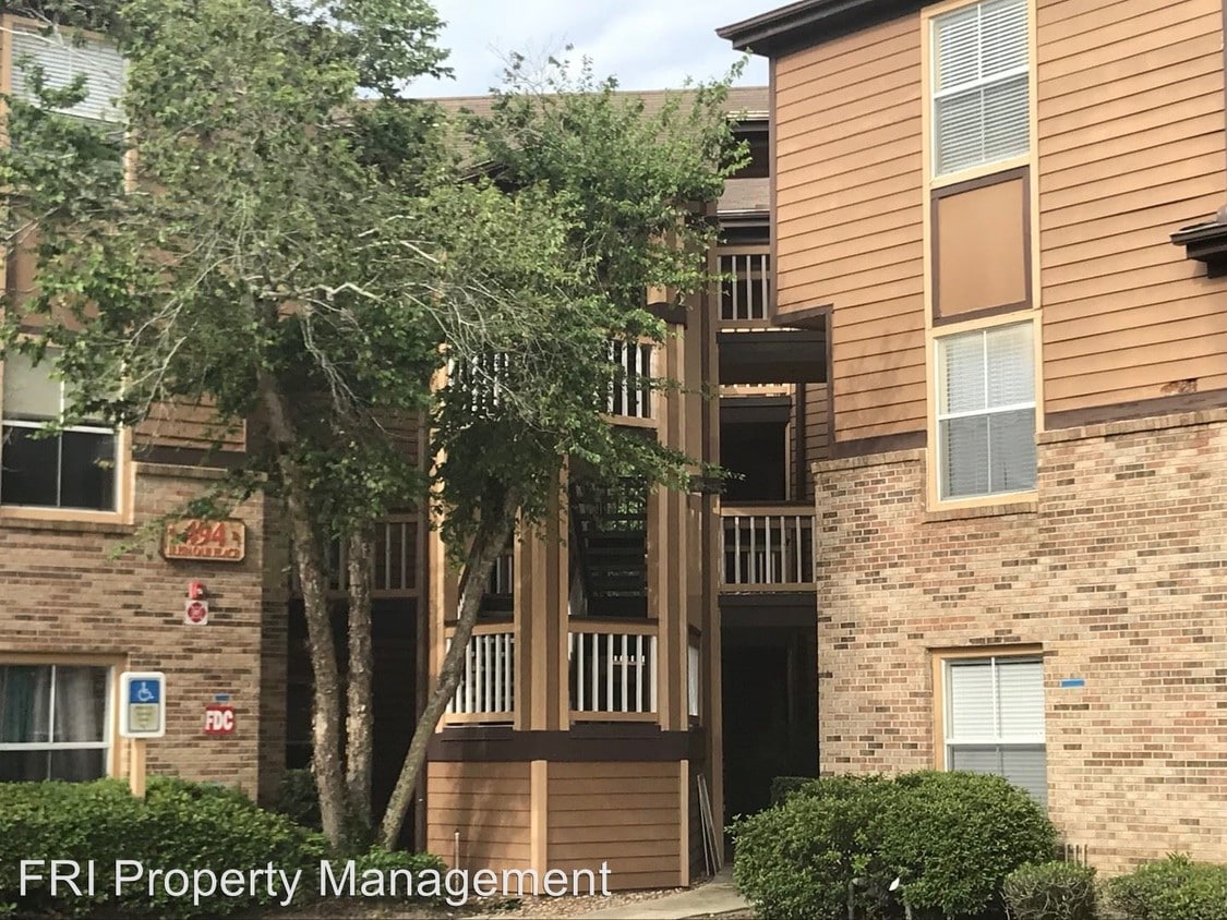 Primary Photo - 494 N Pin Oak Pl