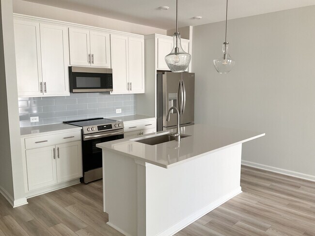 Foto del edificio - 483 Crown Dr