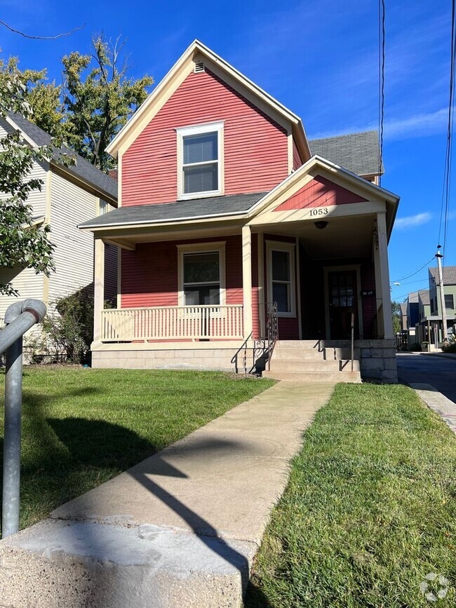 Building Photo - 1053 Wealthy St SE