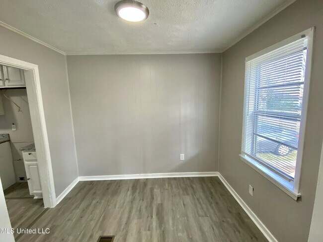 Foto del edificio - 4121 California Ave