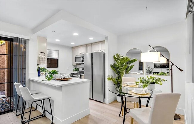 Foto del edificio - 1062 Calle Del Cerro