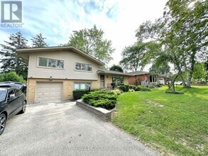 Building Photo - 245 Forest Hill Dr