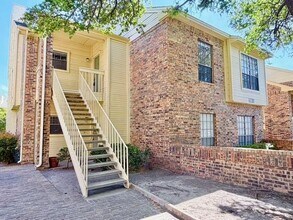 Building Photo - 3120 Devonshire Dr