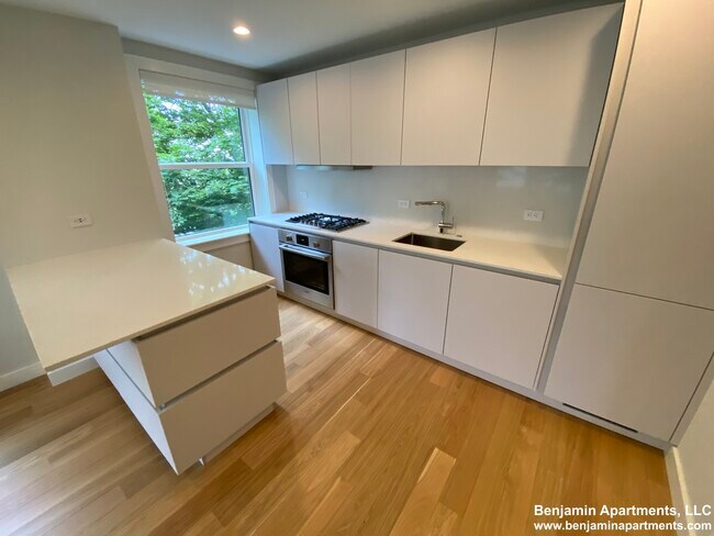 Foto del edificio - 123 Highland Ave