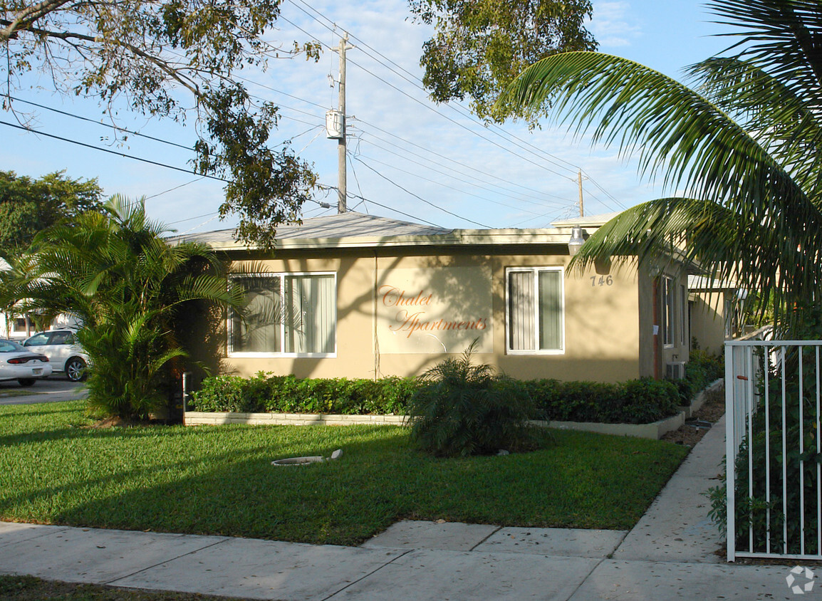 Foto del edificio - Chalet Motel Apartments