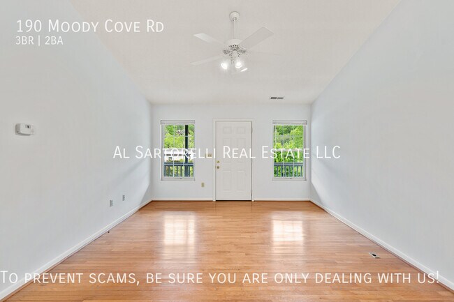 Foto del edificio - 190 Moody Cove Rd