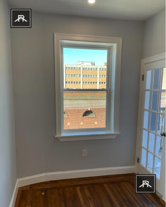 Building Photo - 3 bedroom in Brookline MA 02446