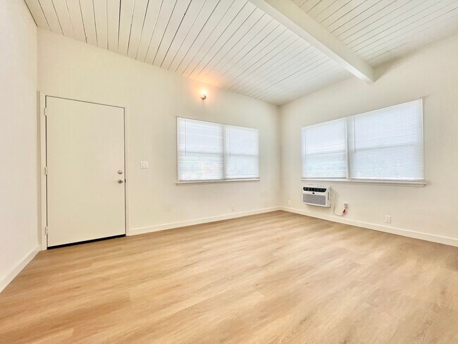 Foto del edificio - 3213 Primera Ave. Los Angeles, CA 90068