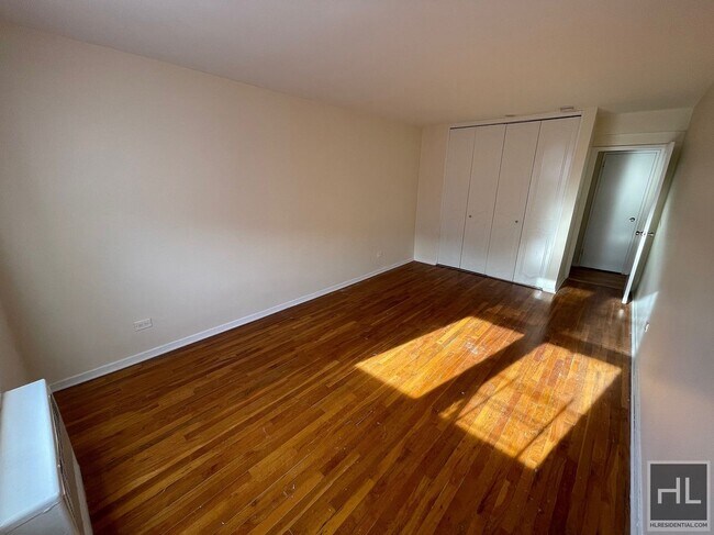 Foto del edificio - GRAND CENTRAL PARKWAY