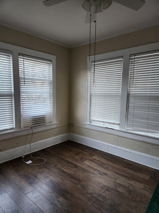 Foto del edificio - 731 Avenue A SW