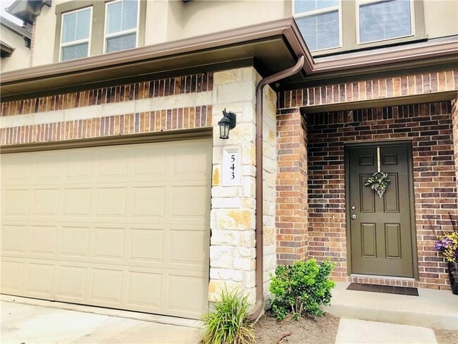 Building Photo - 2304 S Lakeline Blvd