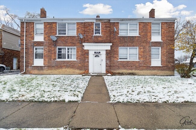 Building Photo - Puritan Apartments