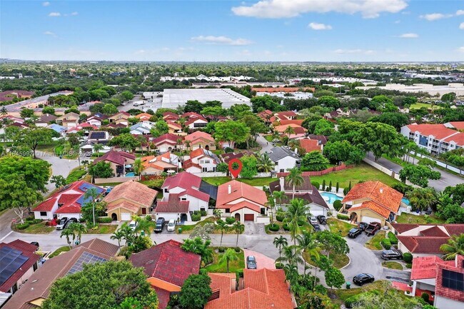 Foto del edificio - 17329 NW 62nd Ct