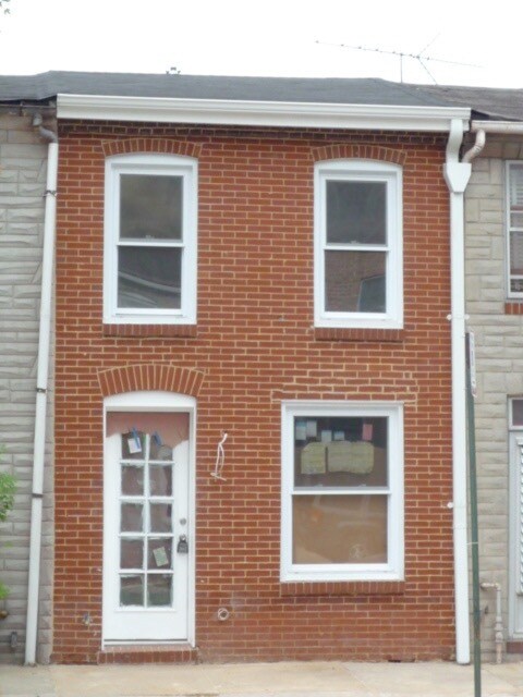 Primary Photo - 2407 Fleet St