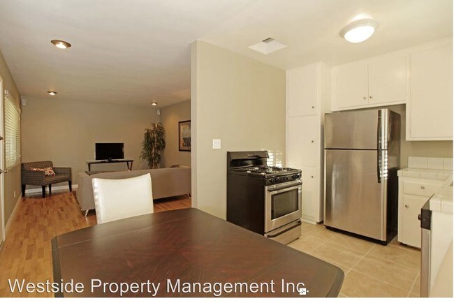 Building Photo - 2 br, 1 bath House - 2909 10th St. #1