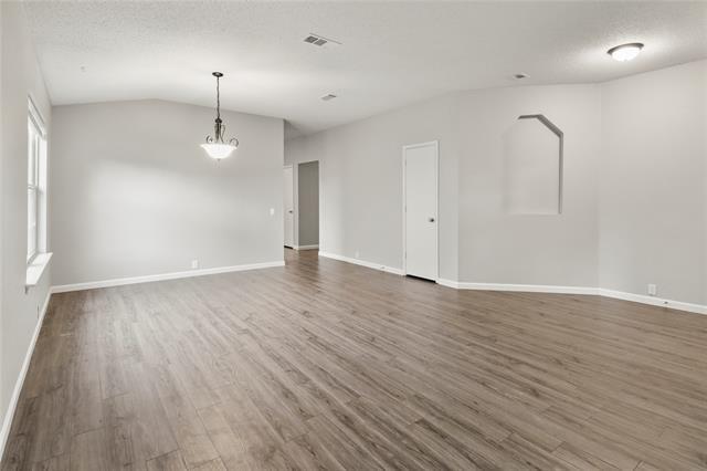 Foto del edificio - 6718 Ambercrest Dr