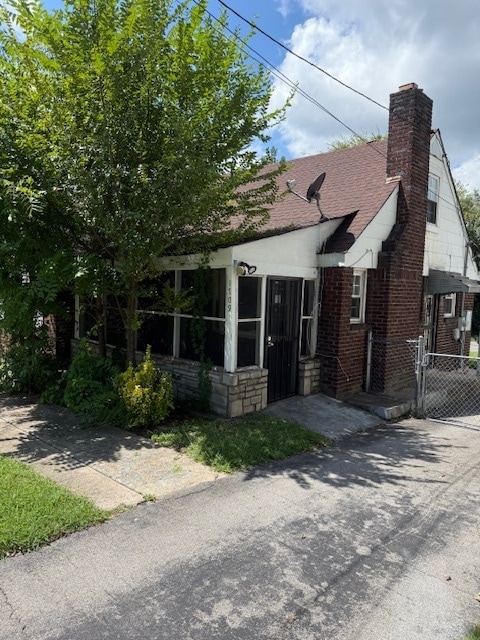Building Photo - 1709 Stewart Pl