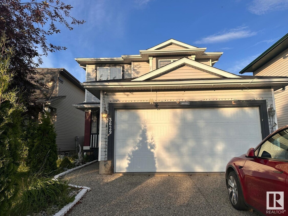 Primary Photo - 3629-3623 23 St NW