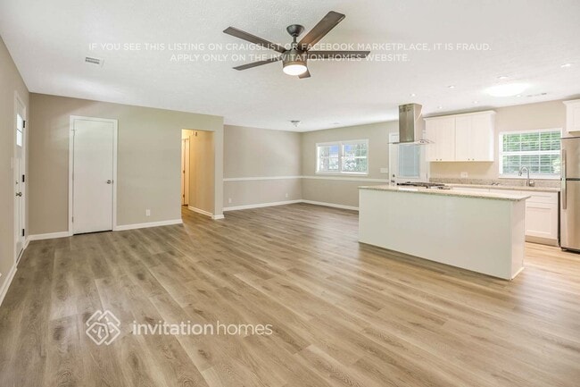 Foto del edificio - 1589 Mary Lou Ln SE