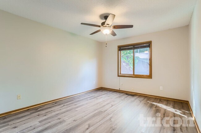 Foto del edificio - 13734 Glenhurst Ln