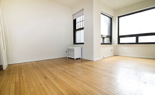 Building Photo - 5409 S Blackstone Ave