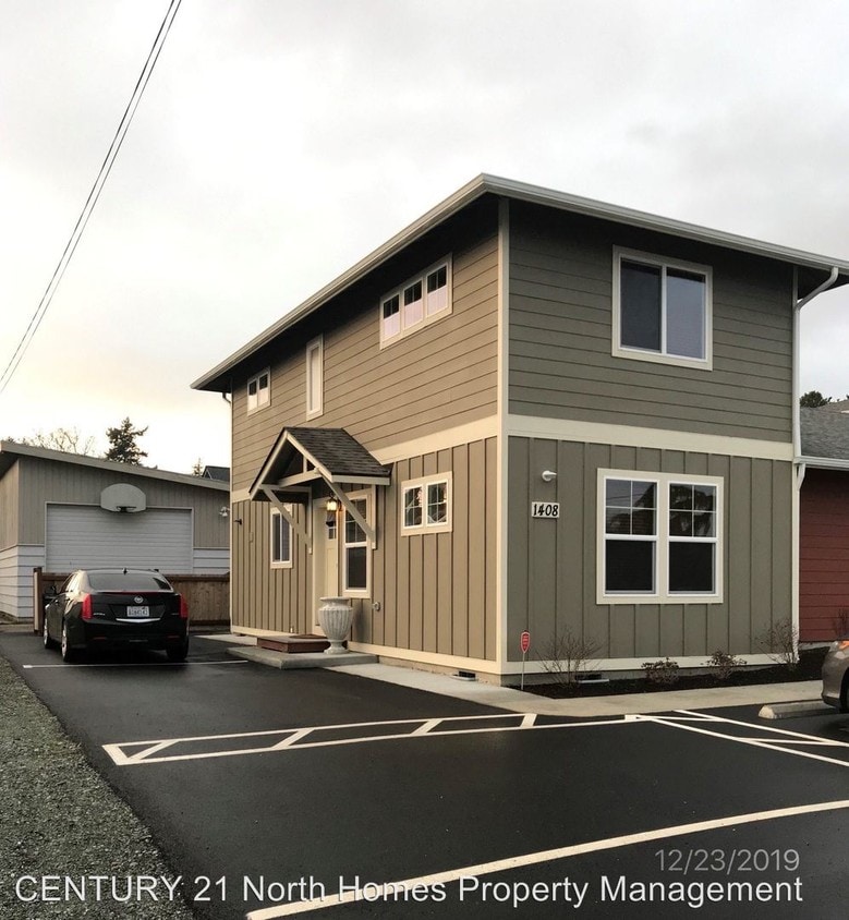 Primary Photo - 2 br, 1.5 bath House - 1408 O Ave