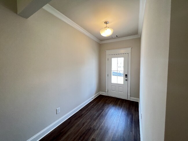 Building Photo - 41 Auburn Depot Dr