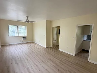 Building Photo - 4730 Pine Tree Dr