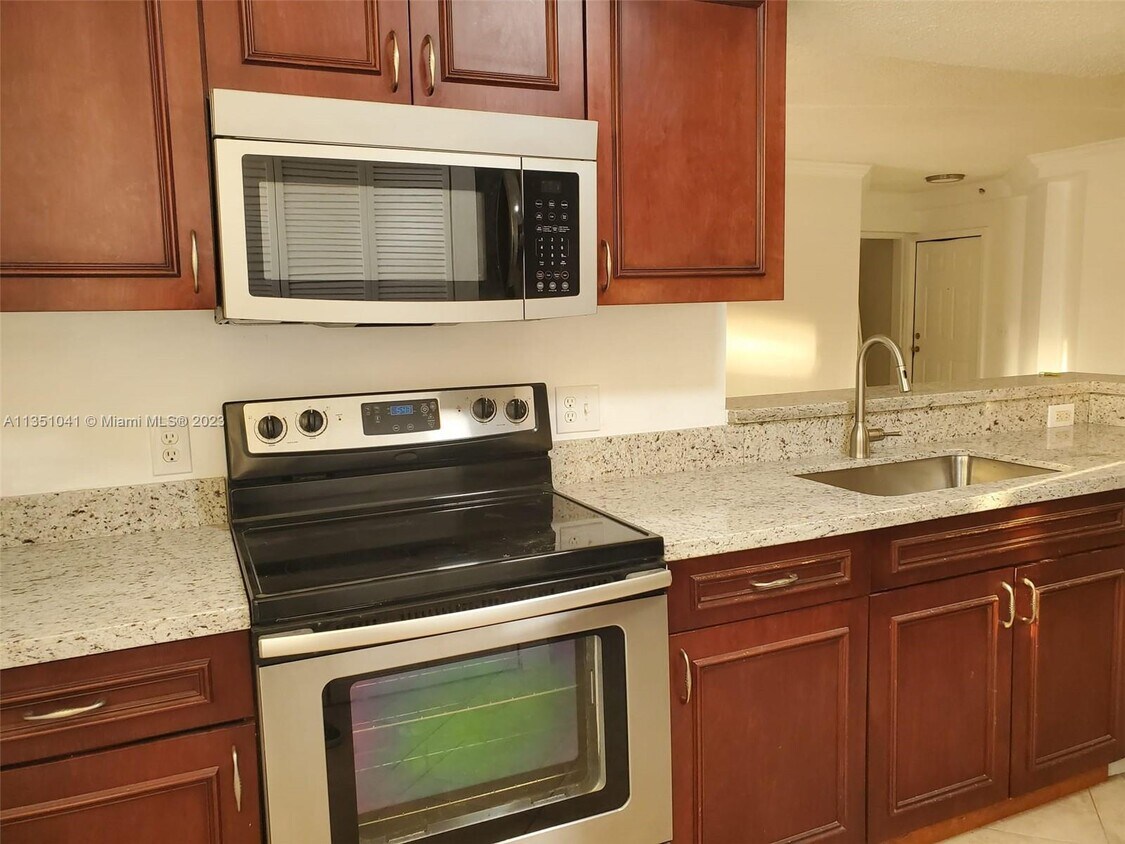 Primary Photo - 165 NW 96th Terrace