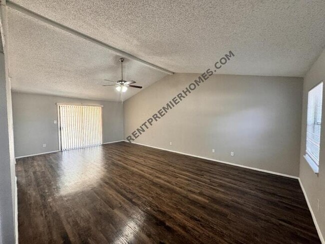 Building Photo - 7941 Bermejo Rd