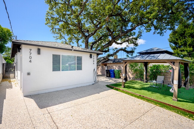 Foto del edificio - 7706 Kyle St