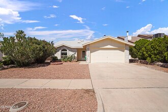 Building Photo - 1029 Chiricahua Dr