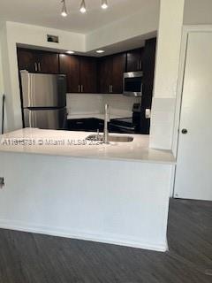 Building Photo - 12400 Vista Isles Dr