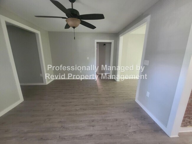 Foto del edificio - 714 Goodwyn St