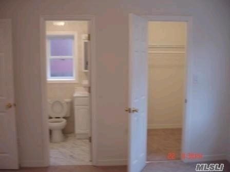 Foto del edificio - 224-26 Edmore Ave