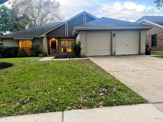 Building Photo - 4427 Leyland Dr