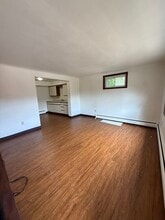 Building Photo - 463 E 7th Ave
