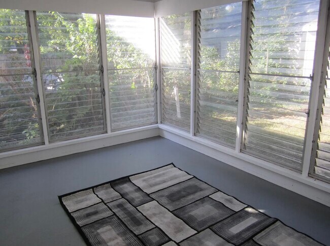 Foto del edificio - 5105 Vincent Ave N