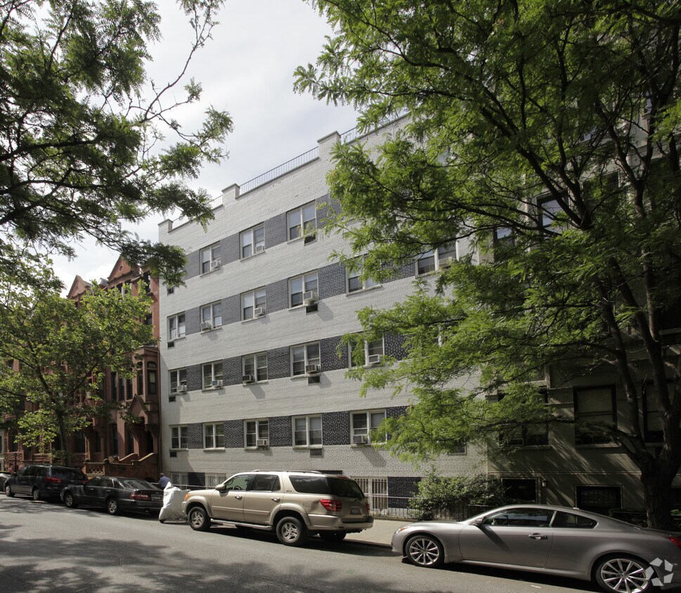 Primary Photo - 150 W 74th St
