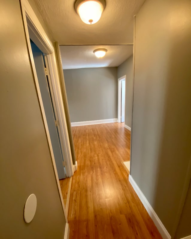 Building Photo - 1862 Beacon St