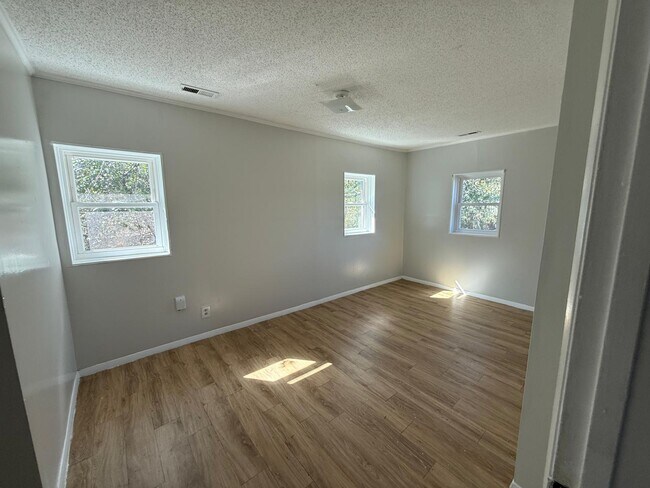 Foto del edificio - 1703 Singleton St