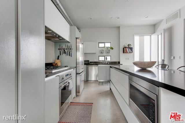 Building Photo - 2 br, 2.5 bath  - 4141 Duquesne Ave # 5