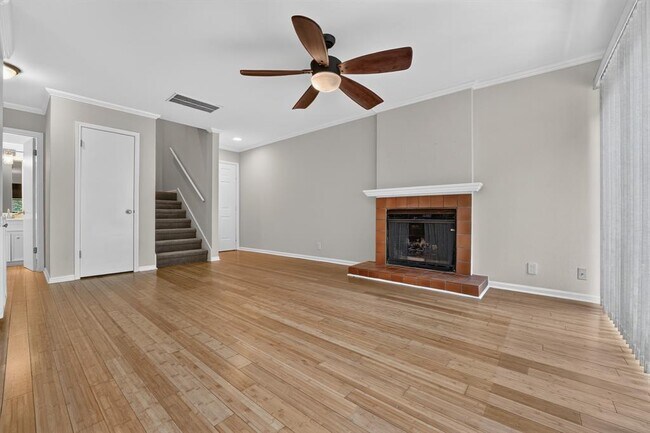 Foto del edificio - 3845 Ranch to Market Rd 2222