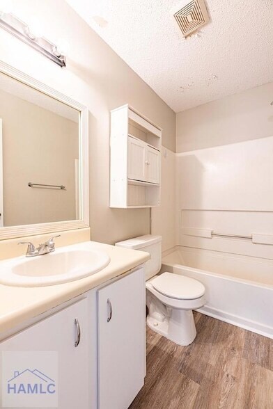 Foto del edificio - 724 Timber Ridge Trail