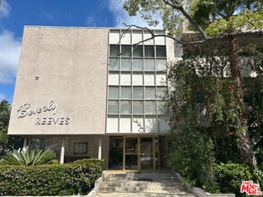 Building Photo - 1440 Reeves St