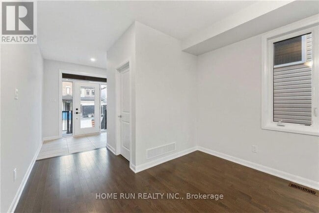 Building Photo - 106 Lynn Coulter St