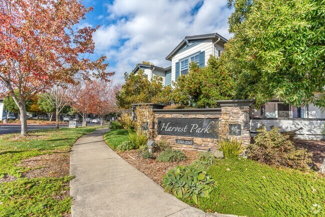 Best Luxury Harvest Apartments for Rent - Santa Rosa, CA - 12 Rentals ... - High-End Condominiums In Santa Rosa