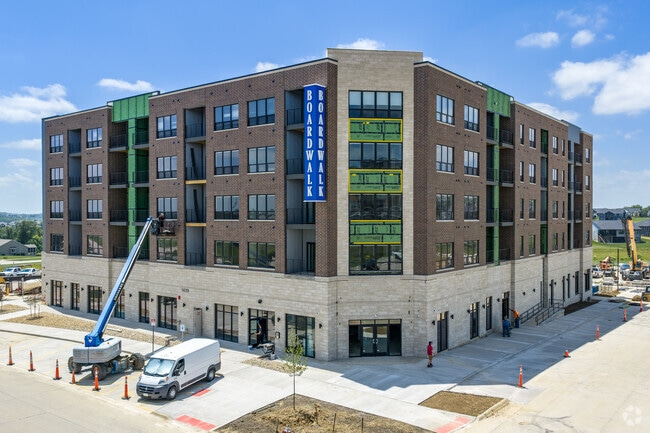 Building Photo - Boardwalk